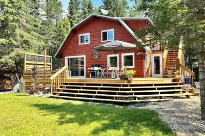 Image de The Cabin at Marten Beach