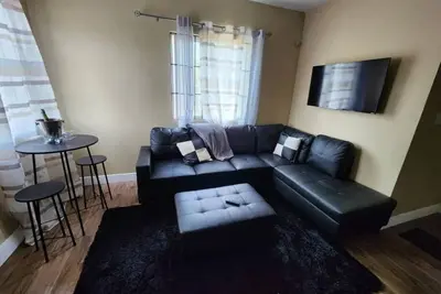 Image de Cosy Practical Apartment With 10 min Walk to the Beach