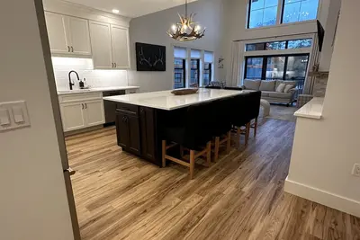 Image de Brand New 2-Story Loft Residence Above Cranmore Mountain Lodge