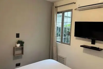 Image de Spacious, Central, Cozy and Good Location