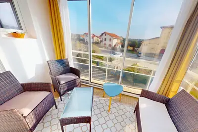 Image de A deux pas de l'océan et de la célèbre place des Landais