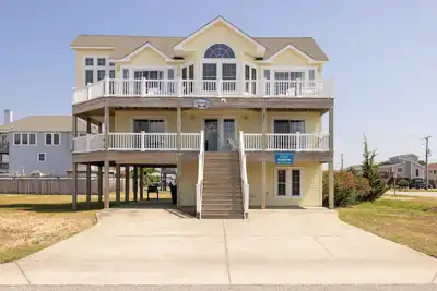 Image de Ocean Escape: Oceanside, pool, hot tub, pool table, easy beach access