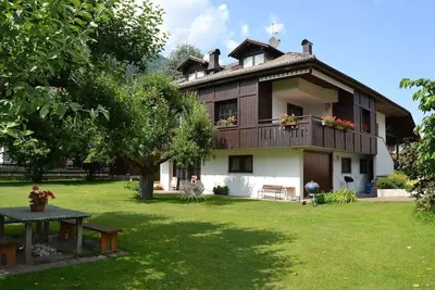 Image de Three-room apartment on the top floor of a villa