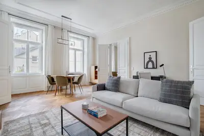 Image de Wonderful Josefstadt 2br w/ Cellar & Elevator, nr Tram, by Blueground