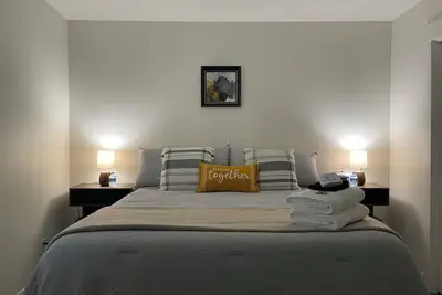 Cozy One Bedroom Apartment in Sheridan