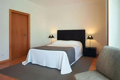 Pet-friendly Property! Two Classy 1br Apartment with Fully-equipped Kitchens!