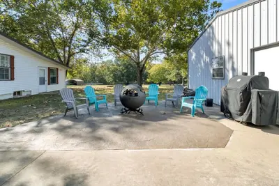 Image de The Perfect Porch Retreat!