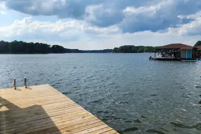 Image de Simply Peaceful | Pet-Friendly | Peaceful & Private | 6ft Water Depth