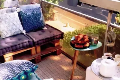 Image de Tout à pieds, balcons aménagés, T2bis lumineux et frais, wifi fibre, parc interne