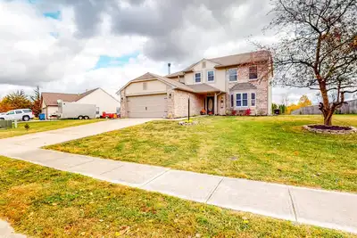 Image de Laid-back, dog-friendly Indy home with patio & firepit - easy highway access