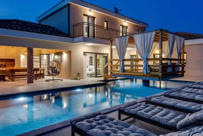 Image de Magnificent Villa Oasis with extra large pool