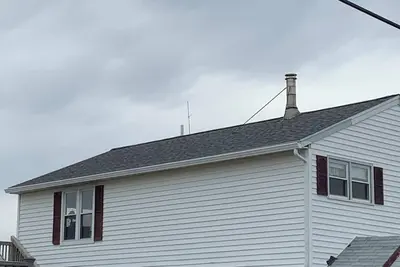 Image de Traditional waterfront beach house on Wells Harbor and 50 steps to Wells Beach!