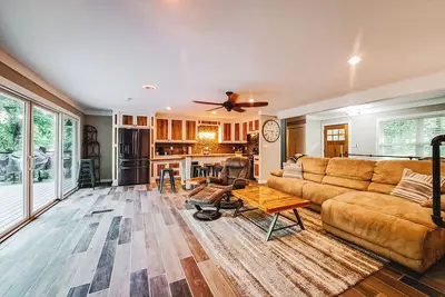 Image de “On River Time”, your escape to the Ocoee River and Cherokee National Forest.