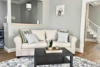 Image de Perfect for the Family - Greenwood Charmer