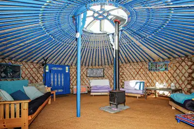 Image de Nestled within the glorious Gower, Peninsula.