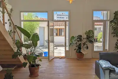 Image de 200m2 Calme Lumineux Terrasse Central Sauna - Idéal Familles