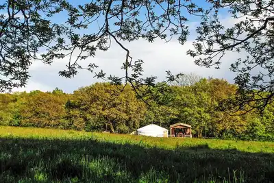 Image de Nestled within the glorious Gower, Peninsula.