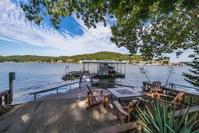 Image de ! Remote & Relaxing Lake of the Ozarks Getaway