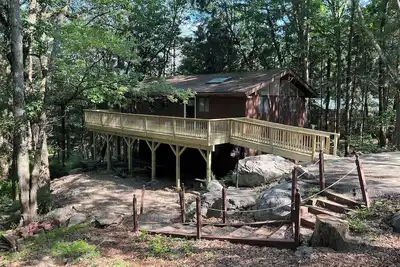 Image de Charming short-term rental for a getaway in Hamlock Farms, Pa.