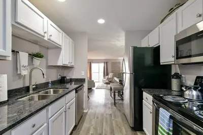 Image de Charming Branson Escape with Balcony Views and Pool [taxes included in price]