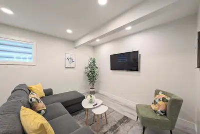 Image de 2 Bedroom Exclusive Suite - 10 mins to Wem