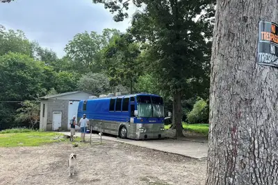 Image de Provost Motorhome\nPrivate 3 acre lot