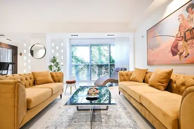 Central and Cozy 2br in Ben Gurioun blvd by HolyGuest