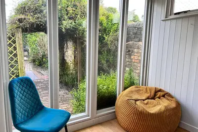 Image de 2 bedroom Quirky House in Cambridge with garden and parking