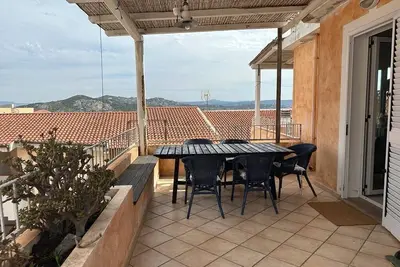 Image de Cozy house with sea view terraces, 5-minute walk to downtown and services