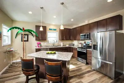 Image de Spacious and quiet 2 bedroom home at the End of the Road, near Hospital/Downtown