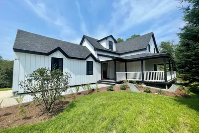 Image de Milbridge Farmhouse, a peaceful \"real Maine\" experience!