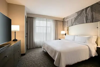 Image de Indulge in Home Like Comfort! 2 Relaxing Units, Indoor Pool, Free Breakfast!