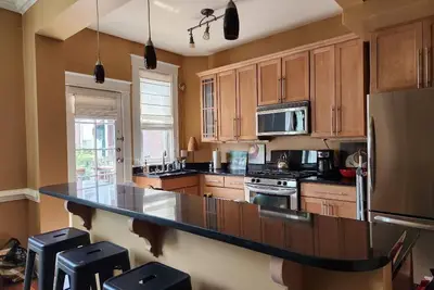 Image de Stylish Home in Great Museum District Location\n30-day minimum stay.