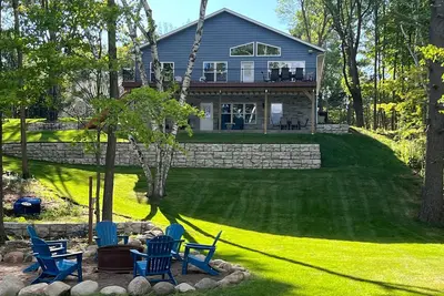 Image de New Construction Lake House w/ Private Beach on Knife Lake w/ Pontoon Rental