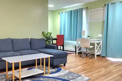 Image de Modern 2Bed Room Apartment Jamaica Queens Nyc -5 min from Matro Train