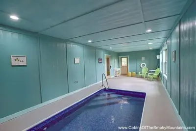 Image de Spacious Cabin w/ Pool, Games & Views