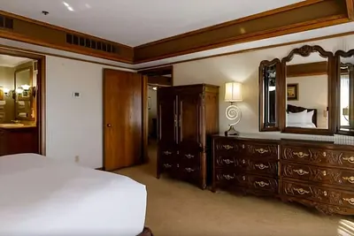 Image de Your Oasis in Elko, Nevada! 2 Comfortable Units, Swimming Pool, Pets Allowed!