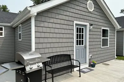 Image de Modern 2b Family Home Near Wine Country- 6m Walk to Lake +Pet Friendly