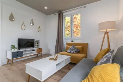 Image de Apartment in a restored mansion in Granada.