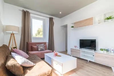 Image de Apartment in a restored mansion in Granada.
