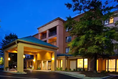 Image de Enjoy a Hassle-Free Stay! 2 Comfortable Units, Pet-Friendly, Free Parking!