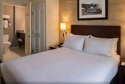 Image de Your Home Away From Home! 4 Affordable Units, Pets are Allowed!