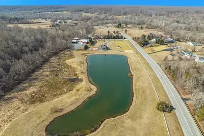 Image de Huge Farmstay w/ Pool, Animals, Pond, & Game Room