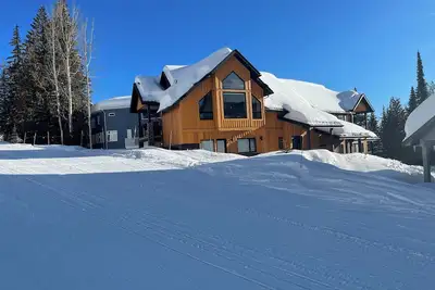 Image de Slope Side On Crest - The Ultimate Ski In/Ski Out Family Retreat