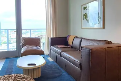 Image de Downtown Austin Luxury Condo\nFLOOR 31 • 1 Bed 1 Bath • 642 ft² \/ 60 m²