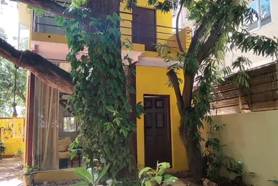 Image de Cozy & homely bungalow surrounded by nature in the heart of the city.