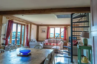 Image de This house is a 4 bedroom(s), 2 bathrooms, located in Halesworth, .
