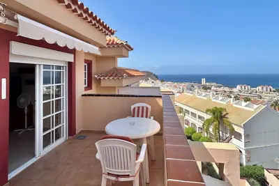 Image de 1 Bed apt, superb views in Los Cristianos  (K111)