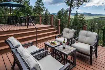 Image de Vista Bonita | Mountain Views, Gas Grill, Hot Tub!