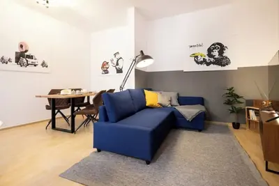 Image de Ko-Living Space Opera | Suite 10 | Kitchen | Dart | Living room | City center